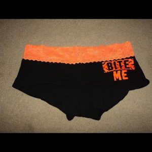 Victoria’s Secret: Underwear